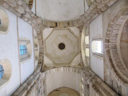 Fichier:ClunyAbbayeInt (50).jpg