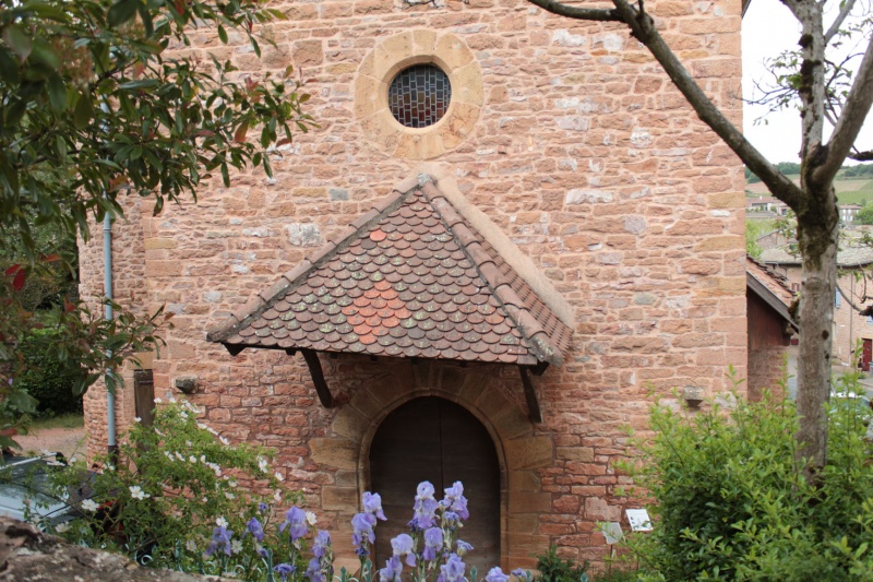 Fichier:LeynesEglise (9).JPG