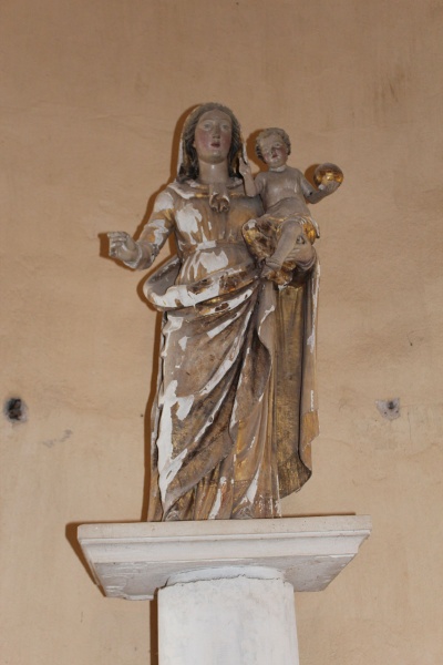 Fichier:BurgyEgliseInt (45).JPG