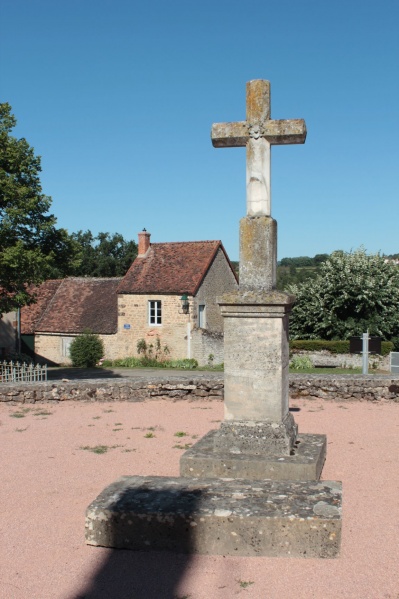 Fichier:SaintHurugeEgliseExt (21).JPG