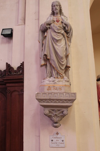 Fichier:SaintYthaireEgliseInt (37).JPG