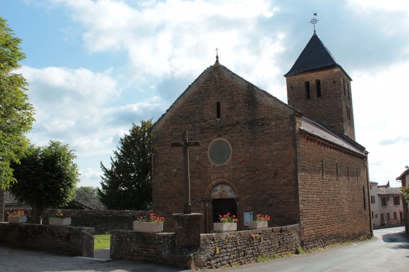 Fichier:Eglise Saint-Georges Vinzelles.jpeg