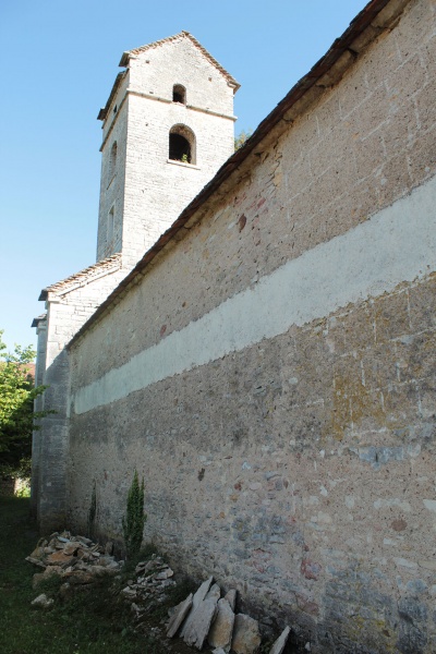 Fichier:LysEgliseExt (17).JPG