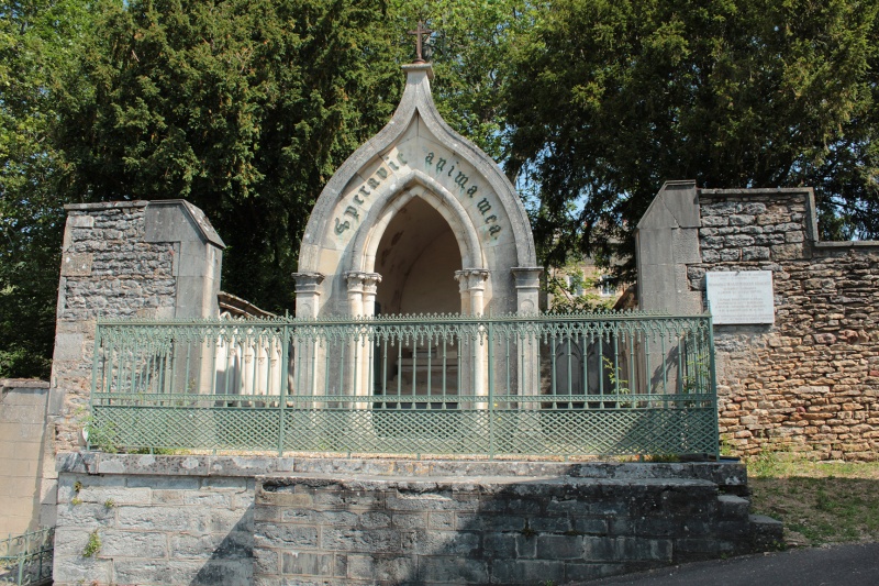 Fichier:SaintPointTombeauLamartine (1).JPG