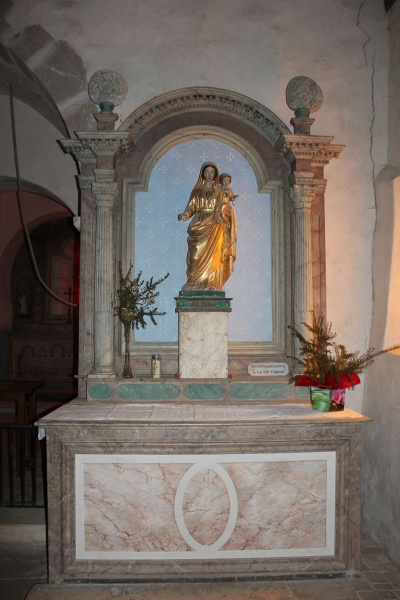 Fichier:BrayEgliseInt (13).JPG