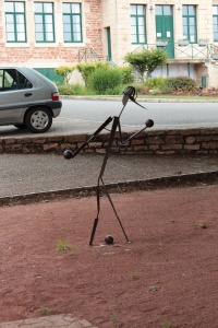 Terrain de pétanque (2).JPG