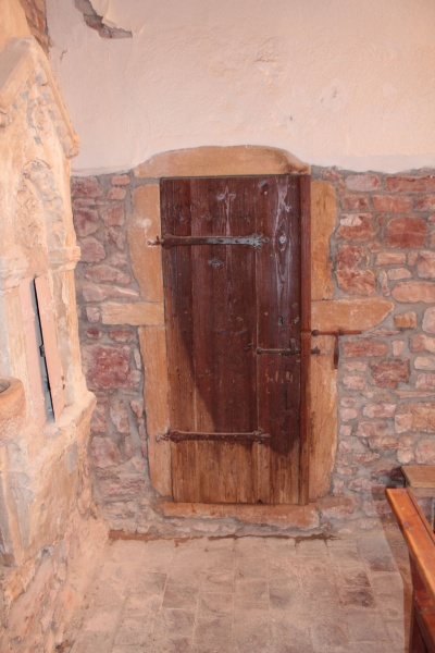 Fichier:LeynesEglise (80).JPG