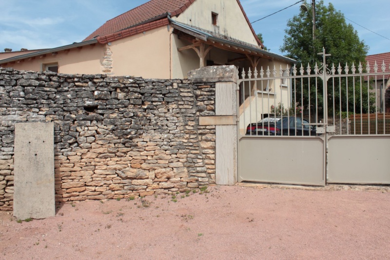 Fichier:FlagyEgliseExt (11).JPG
