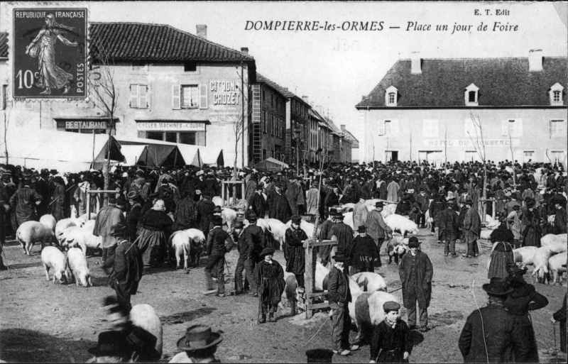 Fichier:DompierreLesOrmesCPGTplaceJourFoire2PSB.jpg