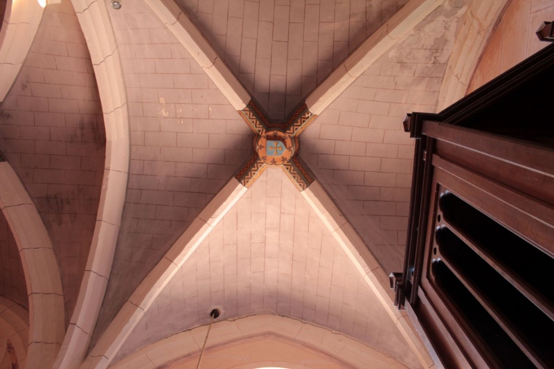 Fichier:SaintHurugeEgliseInt (20).JPG