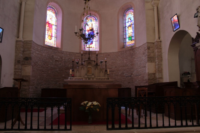 Fichier:SaintYthaireEgliseInt (6).JPG