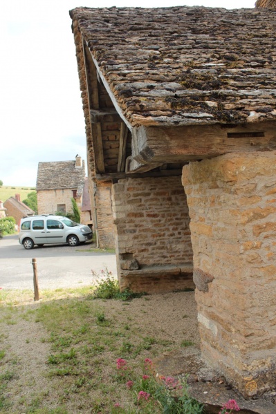 Fichier:BesanceuilChapelleExt (19).JPG
