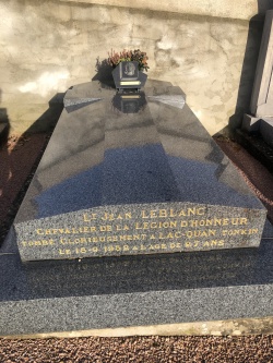 Verosvres Tombe JE Leblanc.jpeg