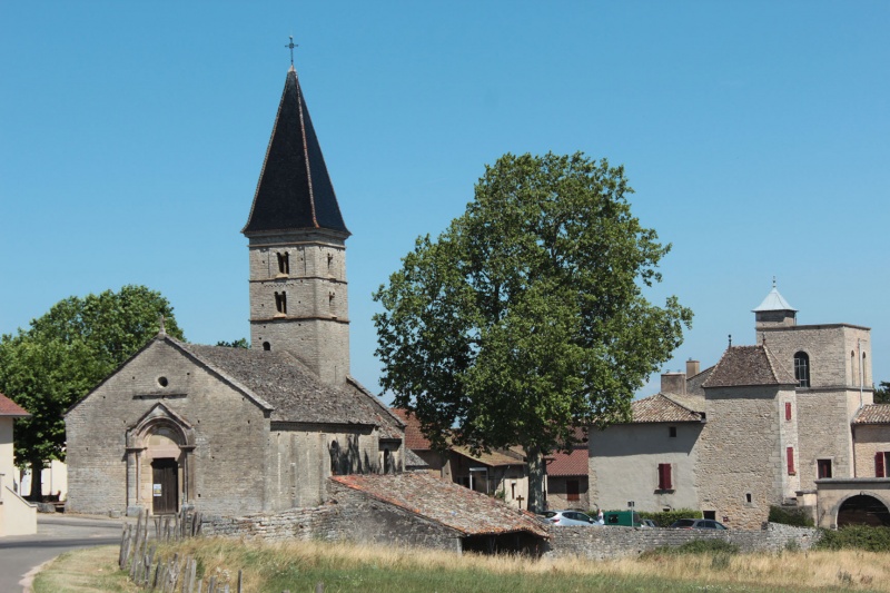 Fichier:FargesLesMâconEgliseExt (64).JPG