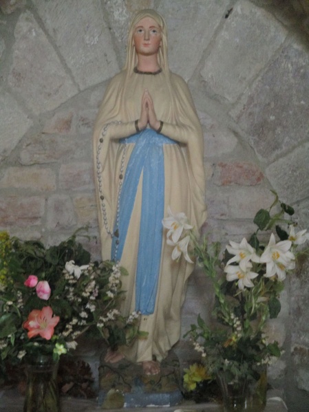 Fichier:OzenayEgliseInt (51).JPG