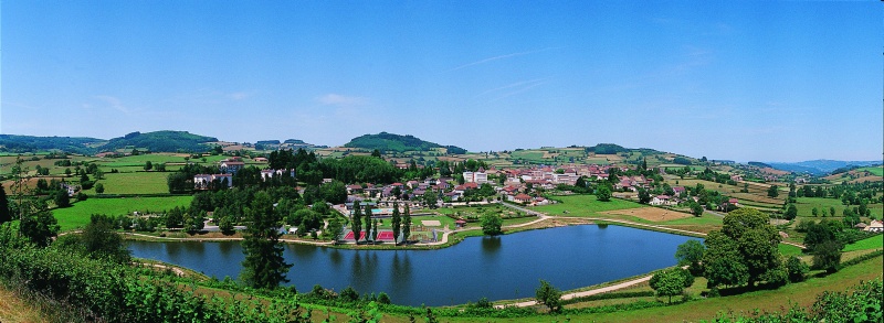 Fichier:Matour--Vue-panoramique.jpg