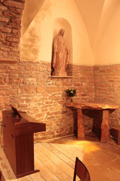 Fichier:LeynesEglise (96).JPG