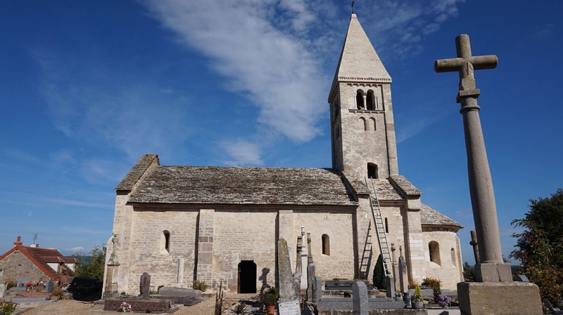 Fichier:OugyEglise (22).JPG