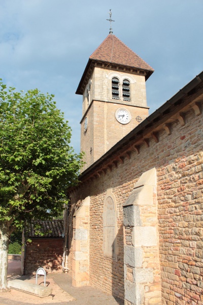 Fichier:SolutréEglise (24).JPG