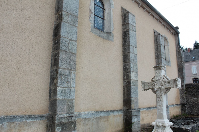 Fichier:PressySousDondinEgliseExt (27).JPG