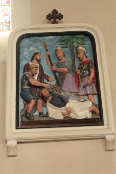Fichier:SalornayEgliseInt (50).JPG