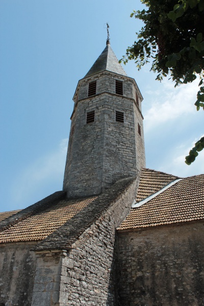 Fichier:MontbelletEgliseExt (49).JPG