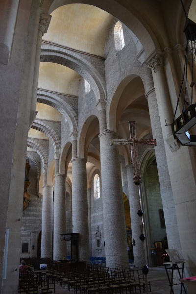 Fichier:TournusAbbatialeInt (79).JPG