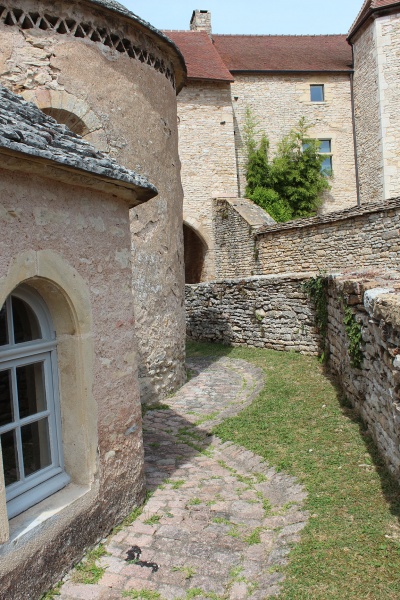 Fichier:BlanotEgliseExt (33).JPG