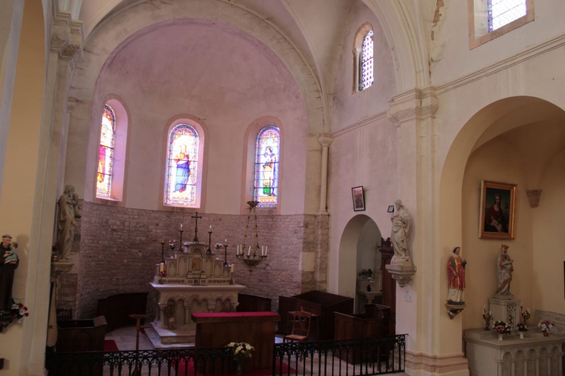 Fichier:SaintYthaireEgliseInt (48).JPG