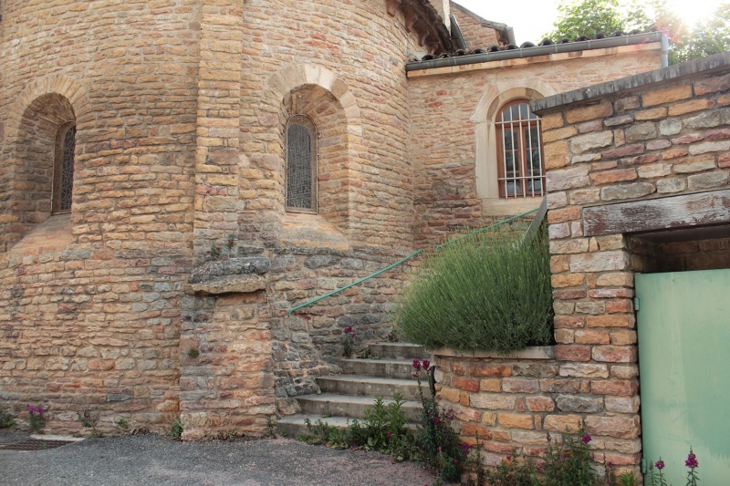 Fichier:SolutréEglise (15).JPG