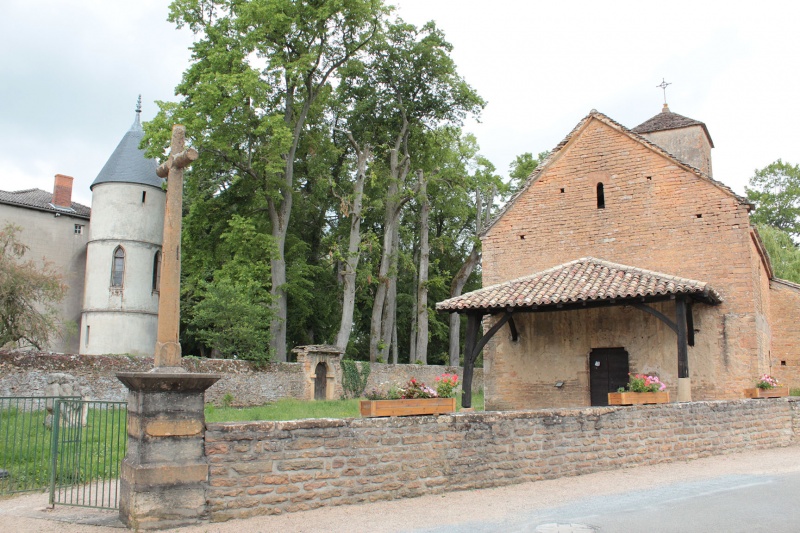 Fichier:VarennesEglise (5).JPG