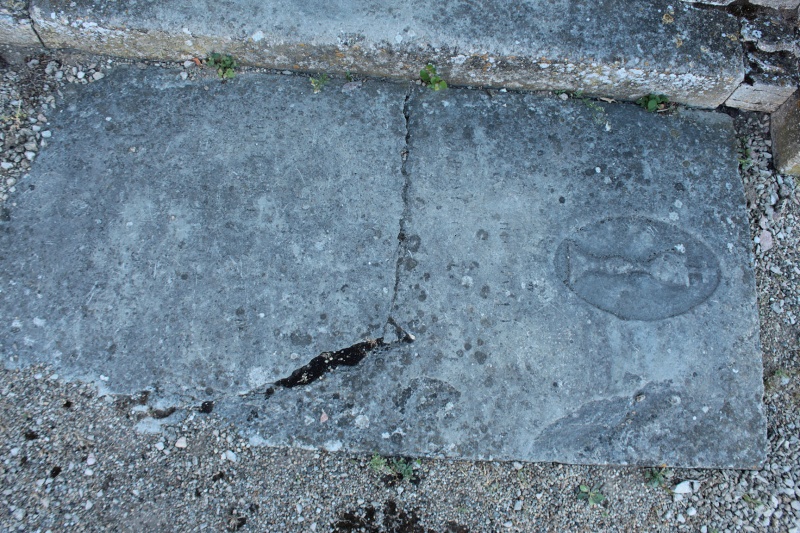 Fichier:FargesLesMâconEgliseExt (6).JPG