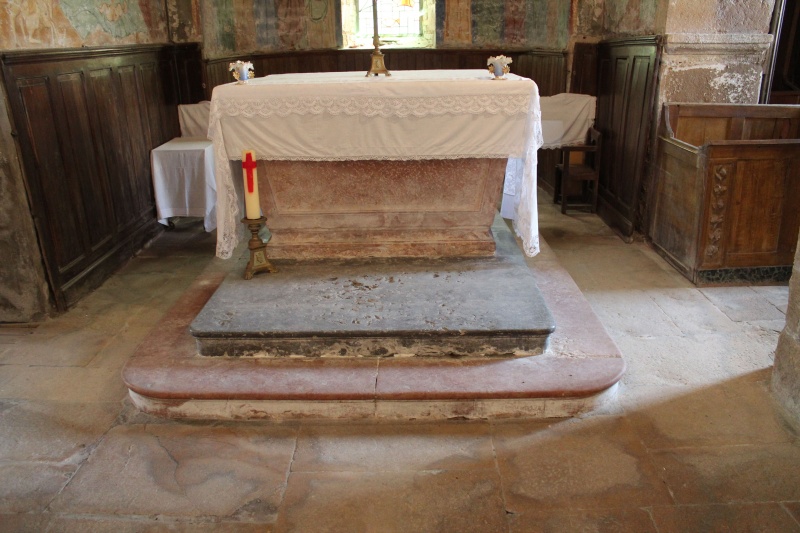 Fichier:SaintRomainDesIlesEglise (50).JPG