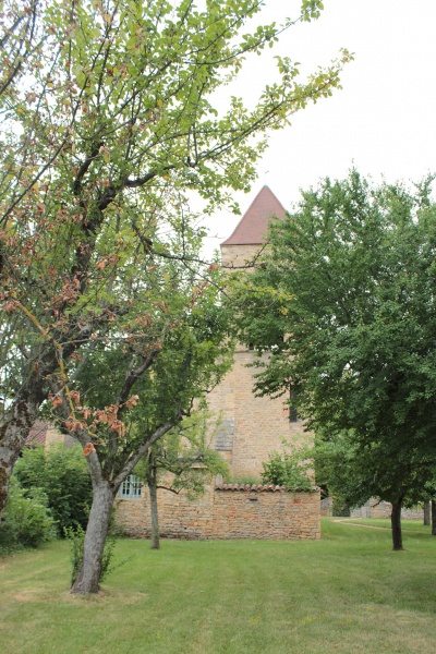 Fichier:JalognyEgliseExt (53).JPG