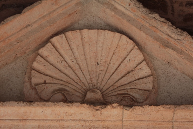 Fichier:LeynesEglise (20).JPG