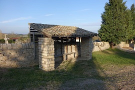 Petit abri à Saint-Albain.jpeg
