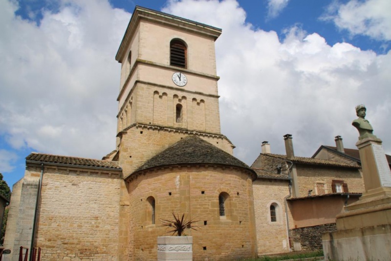 Fichier:Eglise de Chardonnay.jpeg