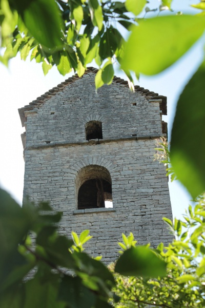 Fichier:LysEgliseExt (26).JPG