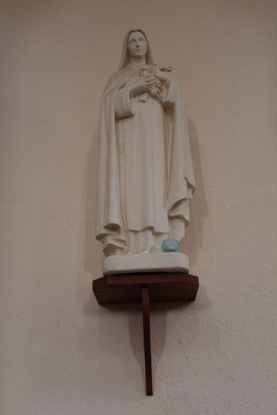 Fichier:PressySousDondinEgliseInt (14).JPG