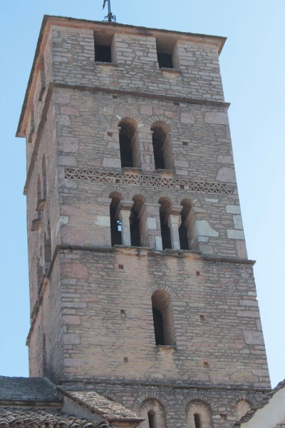 Fichier:UchizyEgliseExt (15).JPG