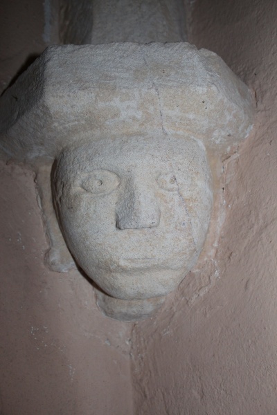 Fichier:MontbelletEgliseInt (72).JPG