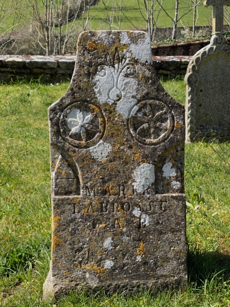 Fichier:SAINT POINT Stele 4.jpeg