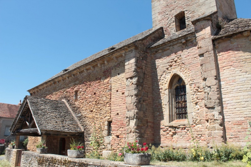 Fichier:SaintClémentSurGuyeEgliseExt (40).JPG