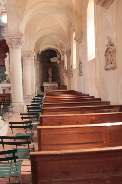 Fichier:SaintGengouxEgliseInt (10).JPG