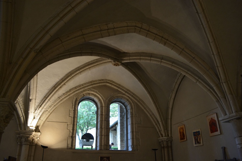 Fichier:TournusAbbatialeInt (23).JPG
