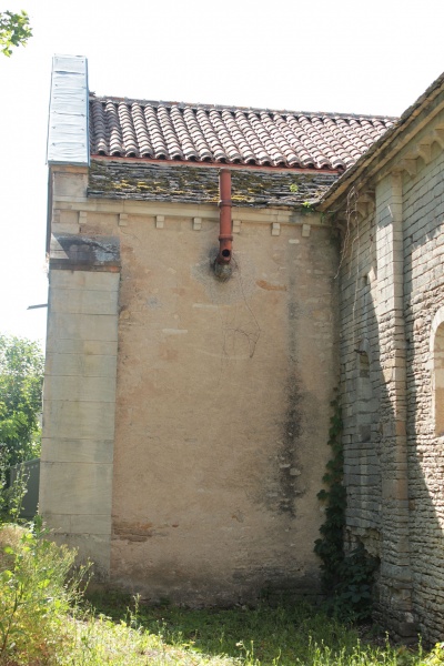Fichier:ChisseyEgliseExt (49).JPG