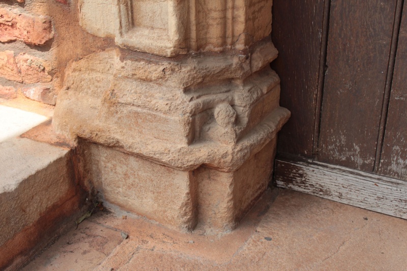 Fichier:LeynesEglise (29).JPG