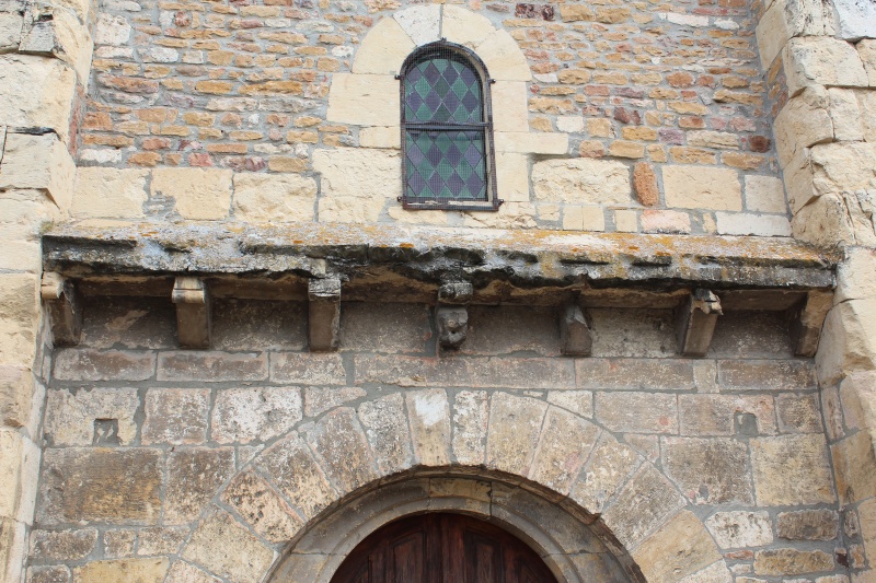 Fichier:SaintRomainDesIlesEglise (8).JPG
