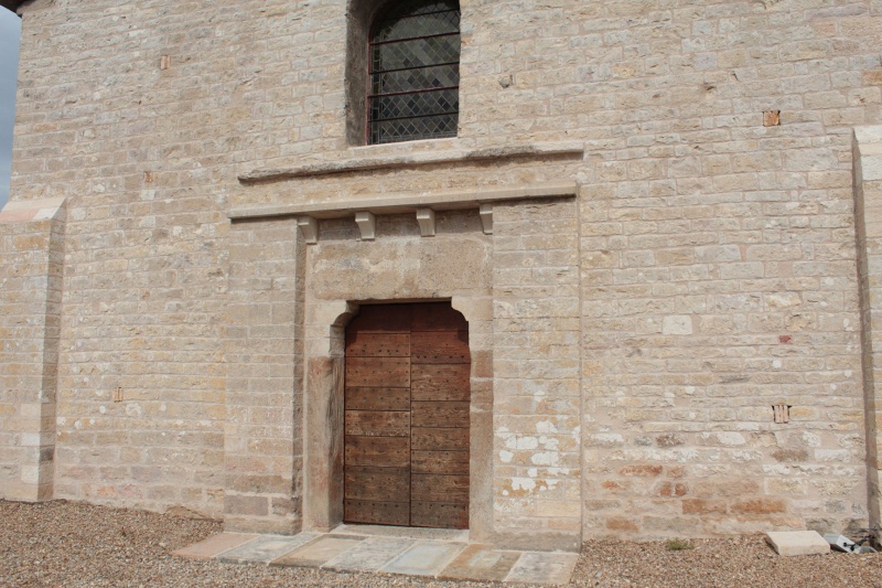 Fichier:OugyEglise (13).jpg