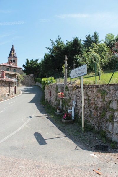 Fichier:GermollesEgliseExt (49).JPG